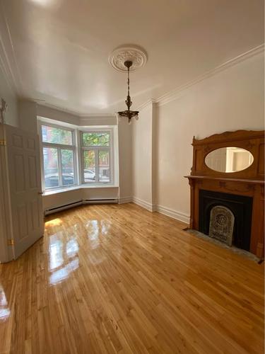 4 bedrooms apartment for rent in Montreal - Le Plateau-Mont-Royal — photo 9