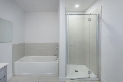 2 bedrooms apartment for rent in Laval — photo 12