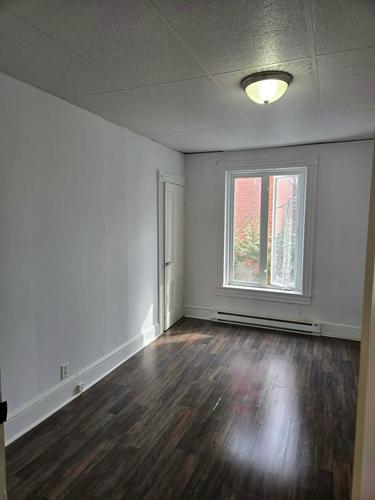 2 bedrooms apartment for rent in Sherbrooke — photo 9