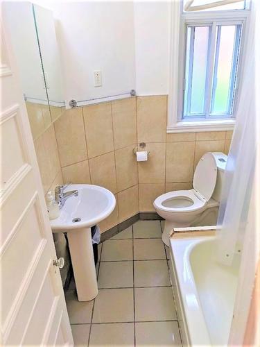 4 bedrooms apartment for rent in Montreal - Le Plateau-Mont-Royal — photo 4