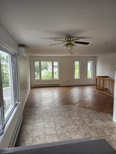 3 bedrooms apartment for rent in Sherbrooke — photo 2