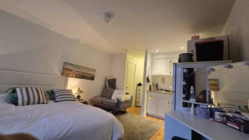 Studio for rent in Montreal - Le Plateau-Mont-Royal — photo 7