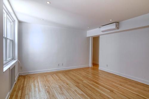 2 bedrooms apartment for rent in Montreal - Ville-Marie — photo 5