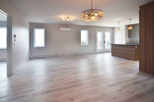 3 bedrooms apartment for rent in Sherbrooke — photo 9