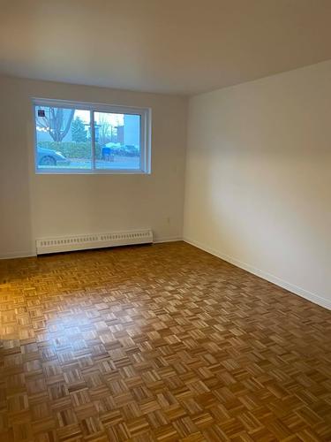Appartement de 2 chambres à louer à Longueuil — photo 2
