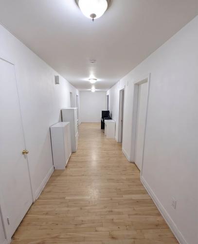 4 bedrooms apartment for rent in Laval — photo 10