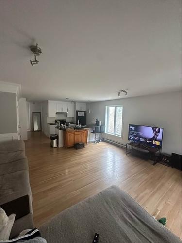 2 bedrooms apartment for rent in Sherbrooke — photo 2