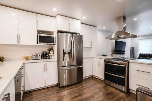 4 bedrooms apartment for rent in Laval — photo 3