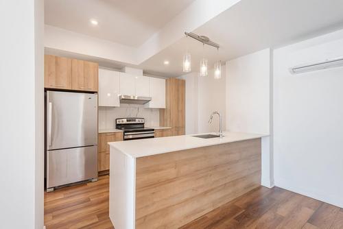 2 bedrooms apartment for rent in Laval — photo 6