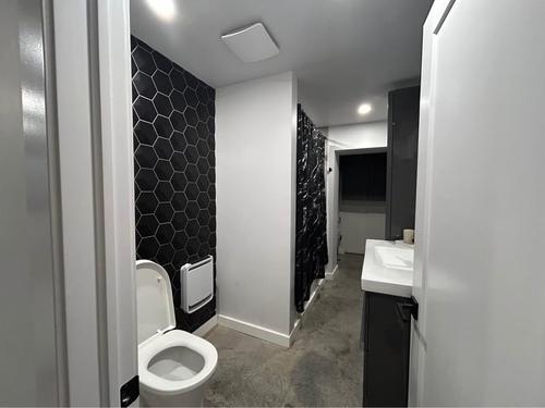 2 bedrooms apartment for rent in Laval — photo 3