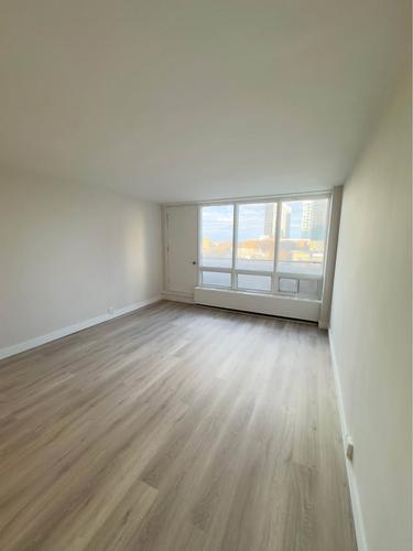 1 bedroom apartment for rent in Montreal - Ville-Marie — photo 2