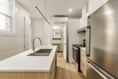 4 bedrooms apartment for rent in Montreal - Mercier–Hochelaga-Maisonneuve — photo 6