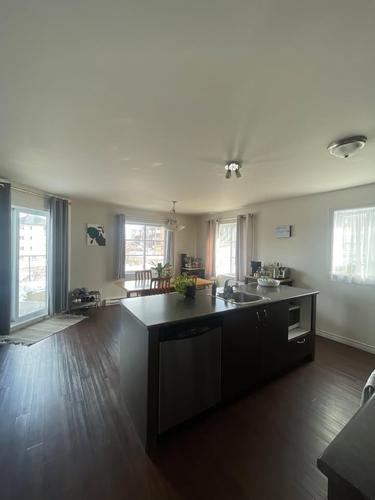 3 bedrooms apartment for rent in Sherbrooke — photo 3