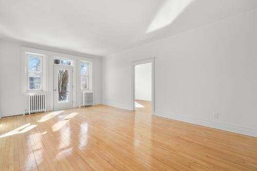 Appartement de 4 chambres à louer à Montréal — photo 3