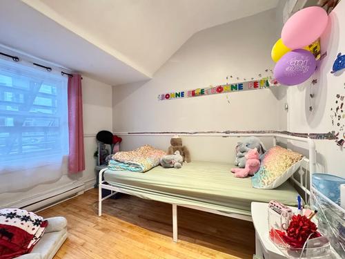 4 bedrooms apartment for rent in Montreal - Le Plateau-Mont-Royal — photo 9