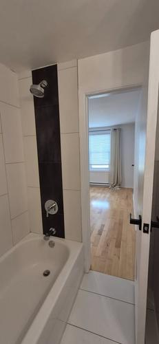 1 bedroom apartment for rent in Montreal - Ville-Marie — photo 4