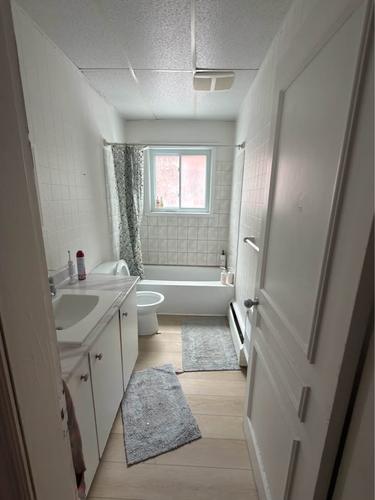 3 bedrooms apartment for rent in Sherbrooke — photo 9