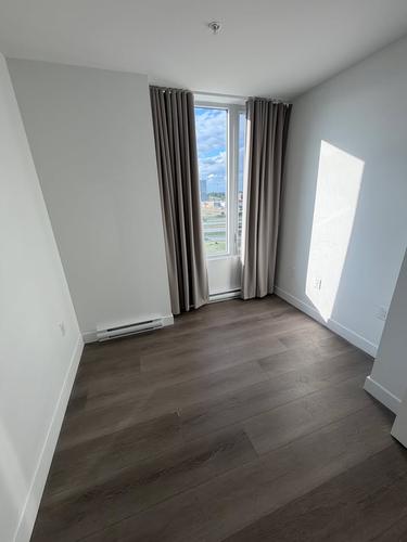 Appartement de 3 chambres à louer à Laval — photo 3