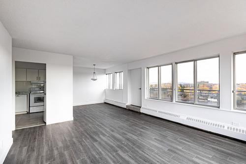 2 bedrooms apartment for rent in Laval — photo 12