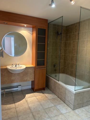 2 bedrooms apartment for rent in Laval — photo 8