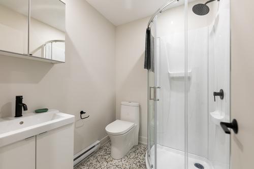 4 bedrooms apartment for rent in Montreal - Le Plateau-Mont-Royal — photo 10