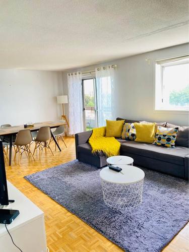 2 bedrooms apartment for rent in Laval — photo 7