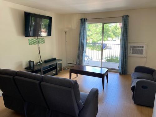 Appartement de 3 chambres à louer à Laval — photo 2