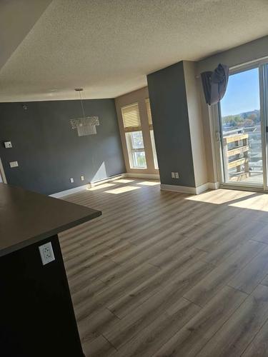 Appartement de 3 chambres à louer à Laval — photo 2