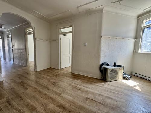 4 bedrooms apartment for rent in Montreal - Ville-Marie — photo 17