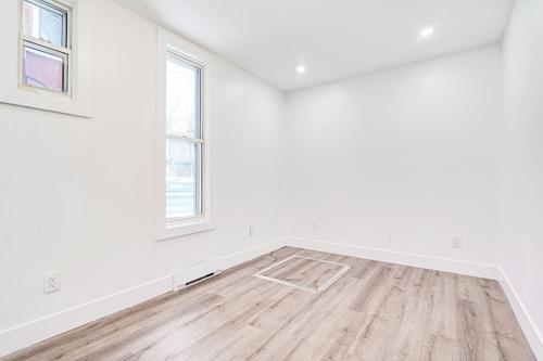 2 bedrooms apartment for rent in Montreal - Le Plateau-Mont-Royal — photo 4