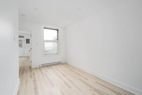 2 bedrooms apartment for rent in Montreal - Le Plateau-Mont-Royal — photo 10