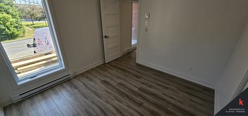 Appartement de 3 chambres à louer à Longueuil — photo 3