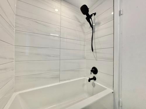 2 bedrooms apartment for rent in Montreal - Côte-des-Neiges–Notre-Dame-de-Grâce — photo 16