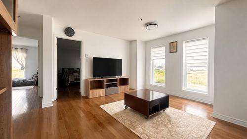 3 bedrooms apartment for rent in Laval — photo 2