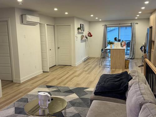 Appartement de 3 chambres à louer à Longueuil — photo 2