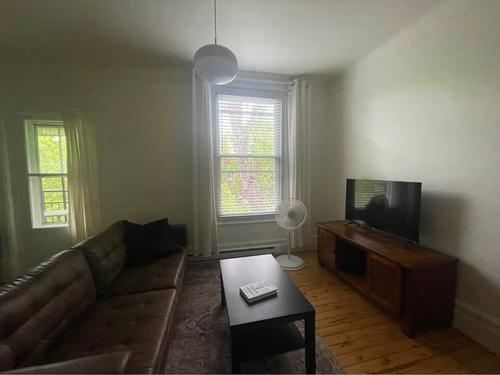 2 bedrooms apartment for rent in Montreal - Le Plateau-Mont-Royal — photo 4
