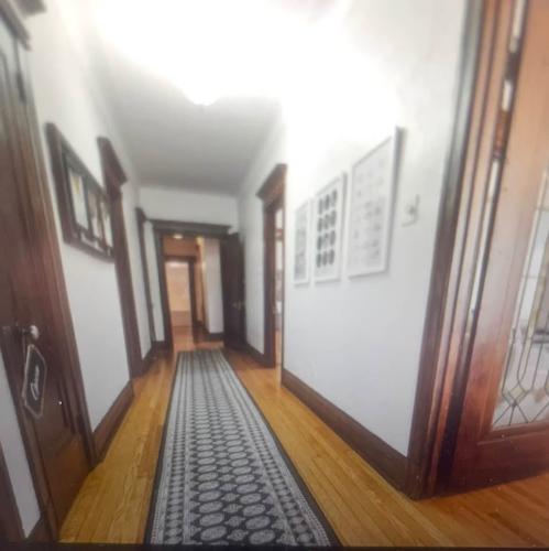 Appartement de 5 chambres à louer à Montreal - Côte-des-Neiges–Notre-Dame-de-Grâce — photo 2