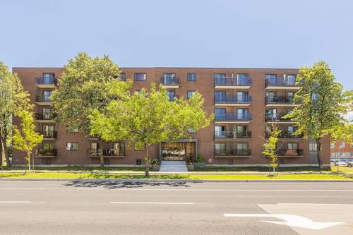 1 bedroom apartment for rent in Montreal - Saint-Laurent — photo 2