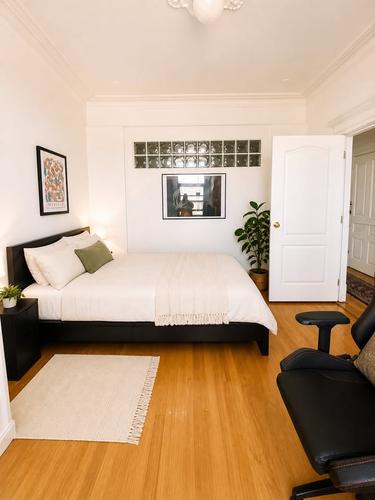 4 bedrooms apartment for rent in Montreal - Ville-Marie — photo 6