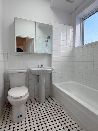 4 bedrooms apartment for rent in Montreal - Ville-Marie — photo 7