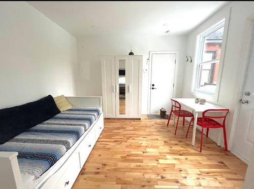 Studio for rent in Montreal - Ville-Marie — photo 4