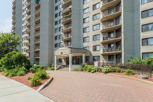 1 bedroom apartment for rent in Montreal - Saint-Laurent — photo 13