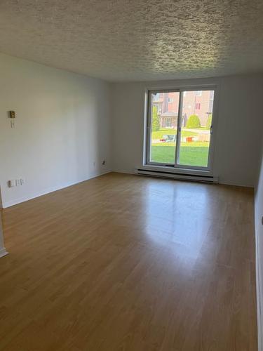 Appartement de 2 chambres à louer à Sherbrooke — photo 2