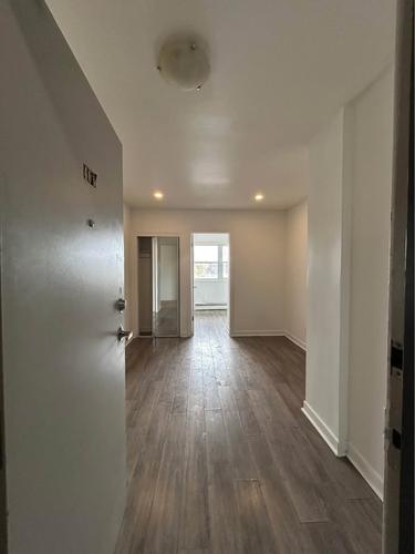 2 bedrooms apartment for rent in Montreal - Villeray–Saint-Michel–Parc-Extension — photo 2