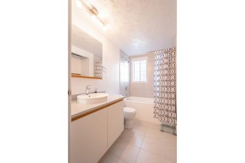 2 bedrooms apartment for rent in Sherbrooke — photo 7