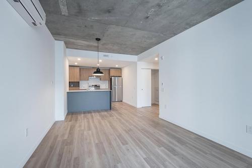 2 bedrooms apartment for rent in Laval — photo 7