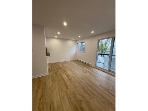 Appartement de 2 chambres à louer à Longueuil — photo 2