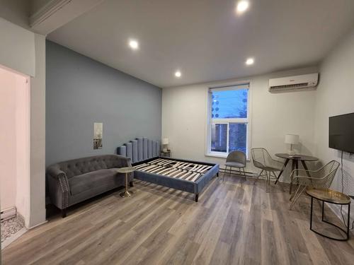 Appartement de 1 chambre à louer à Montreal - Ville-Marie — photo 2