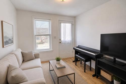 2 bedrooms apartment for rent in Sherbrooke — photo 2