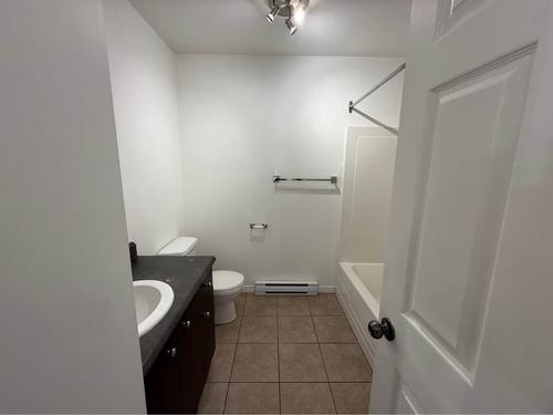 2 bedrooms apartment for rent in Sherbrooke — photo 5